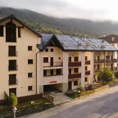 Apartment Aprica , Lusso A 300m Dalle Piste Da Sci, Garage Privato E Deposito Sci Gratuito Le Bratte